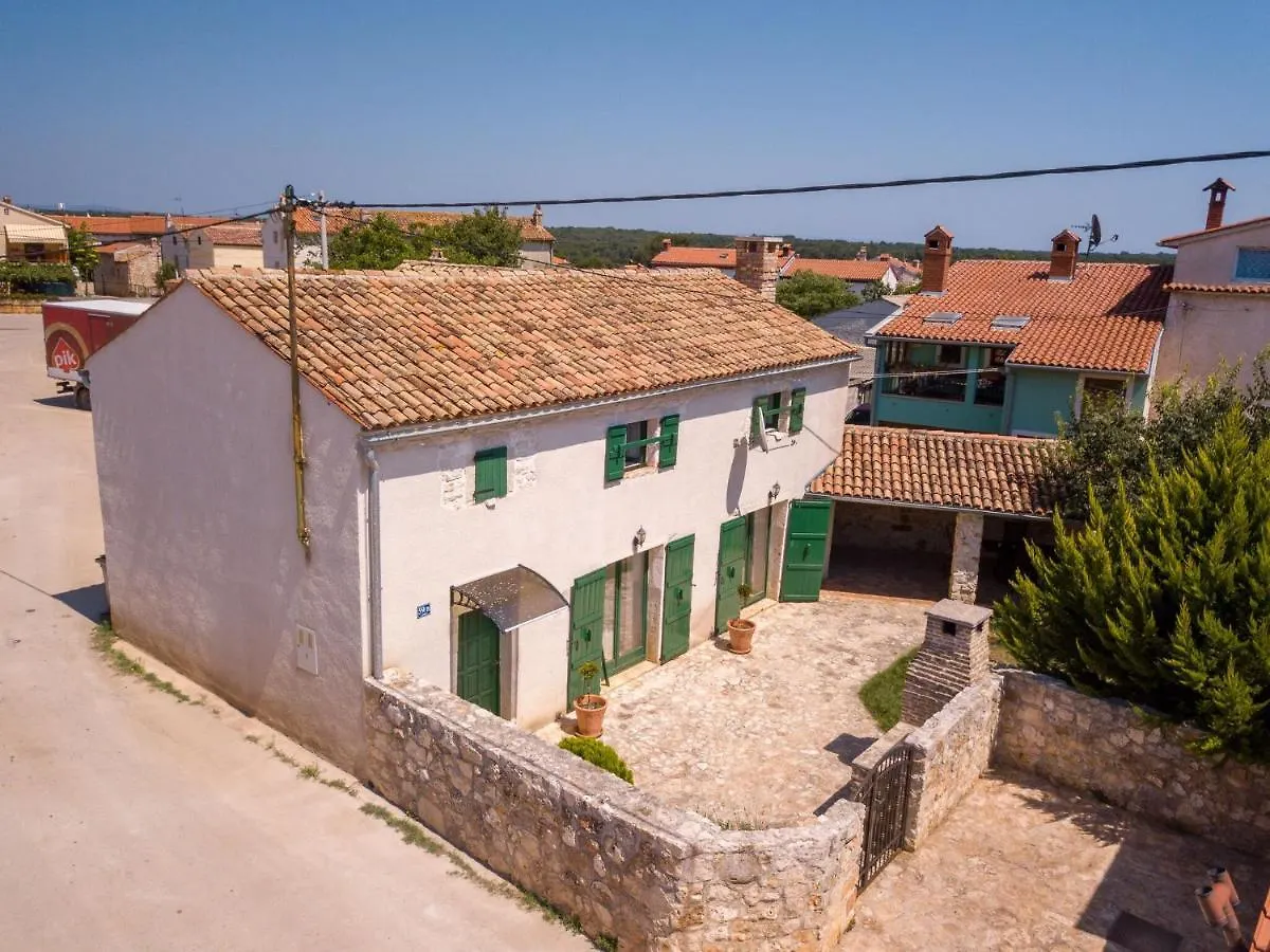 Wonderful Holiday Home In Pula Croatia