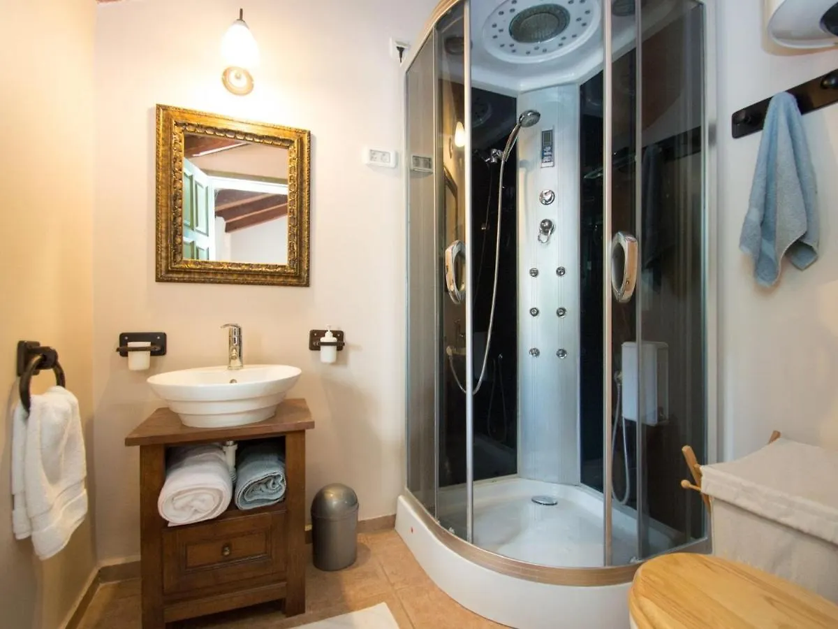Wonderful Holiday Home In Pula Croatia